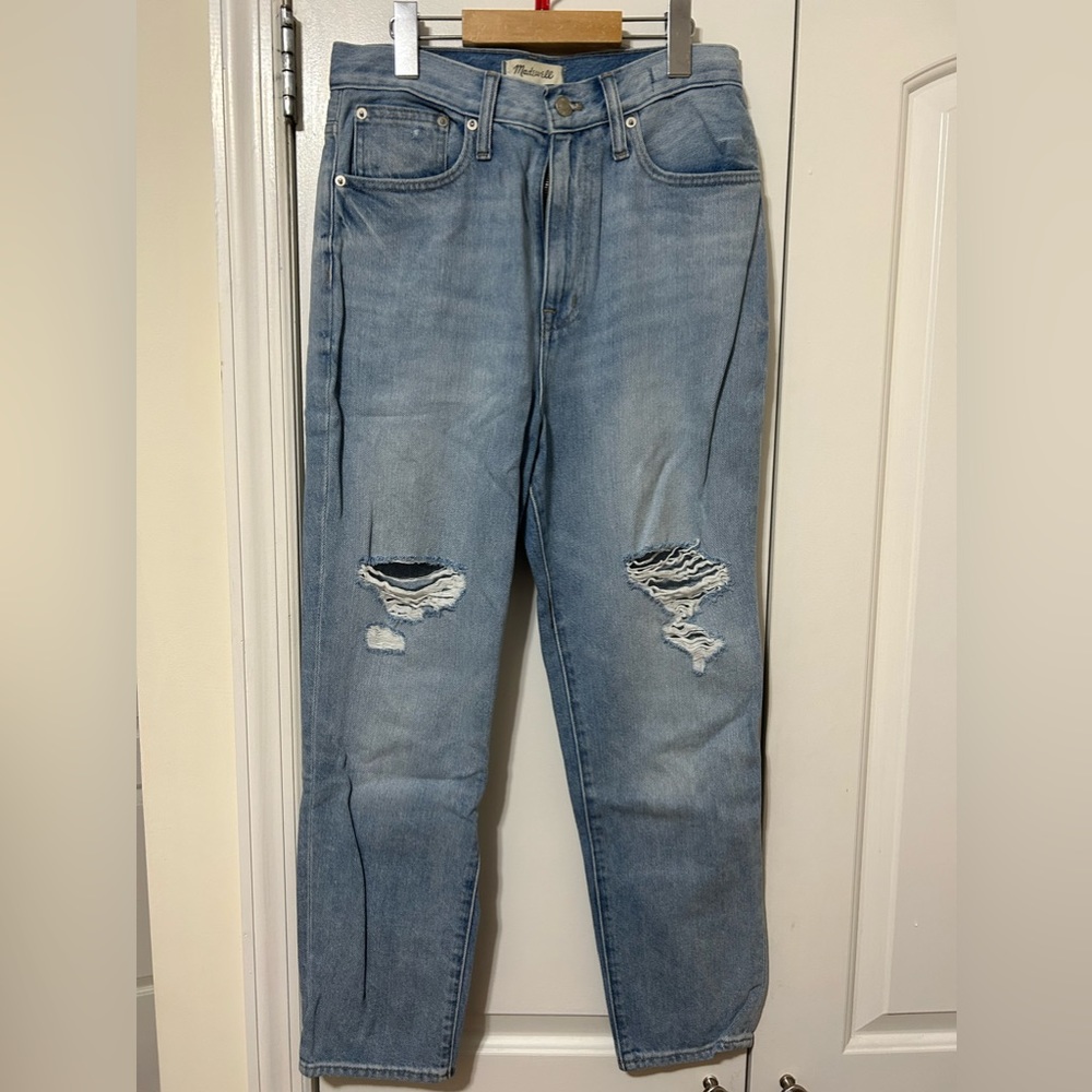 Madewell Mom Jeans size 27 light wash with rips like new